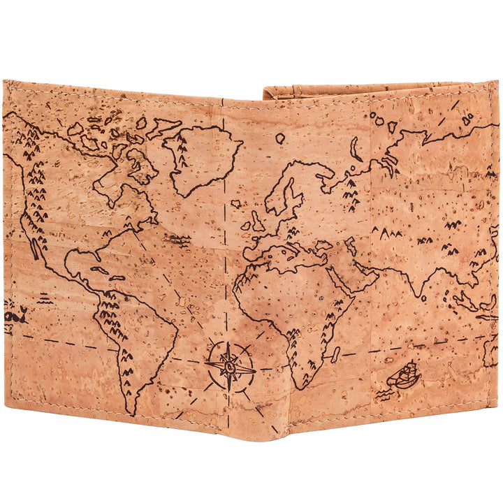 Rückansicht aufgeklappter, heller Kork Geldbeutel mit aufgedrucktem Weltkartenmotiv  #color_worldmap