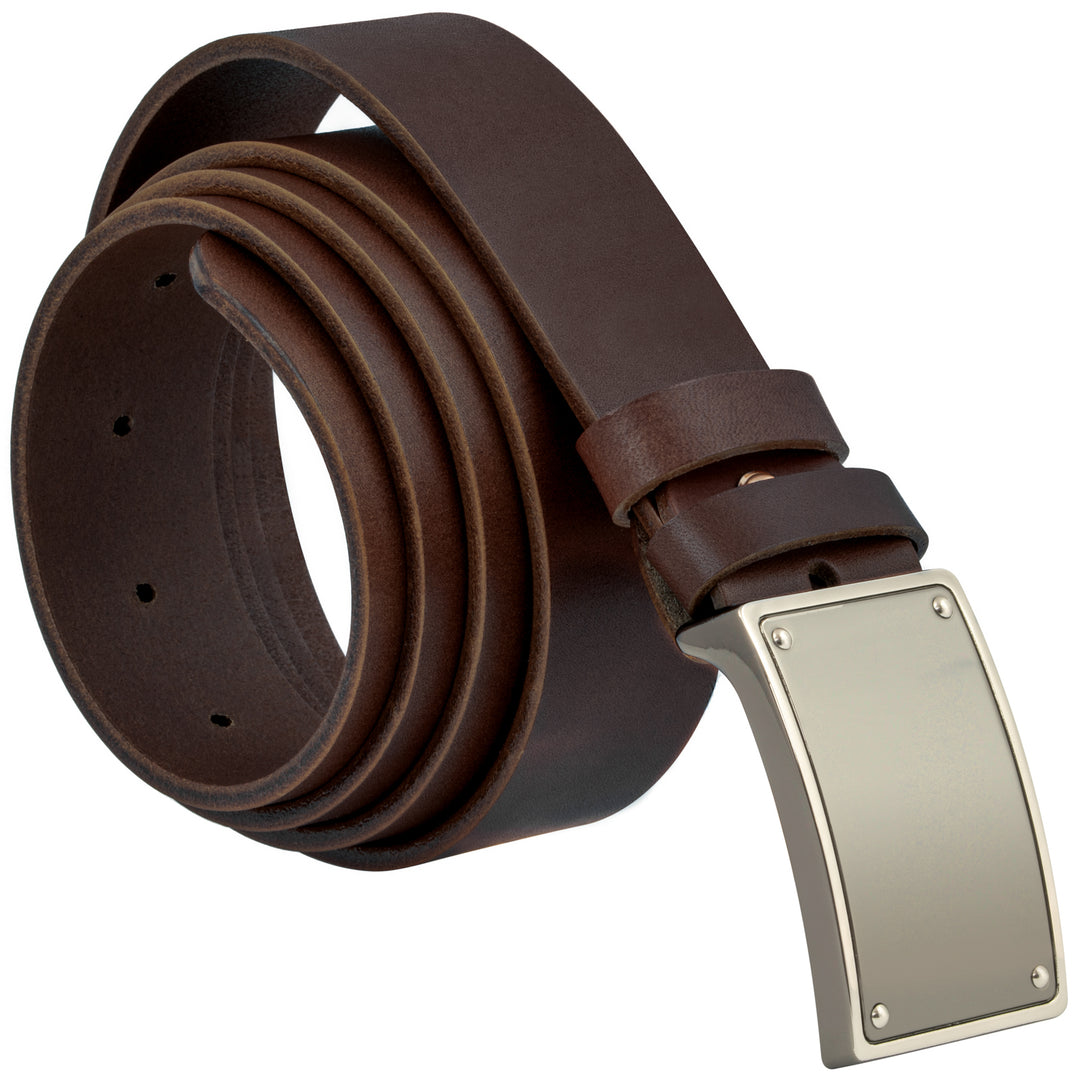 Aufgerollter, brauner Ledergürtel mit massiver silberner Schnalle #color_braun