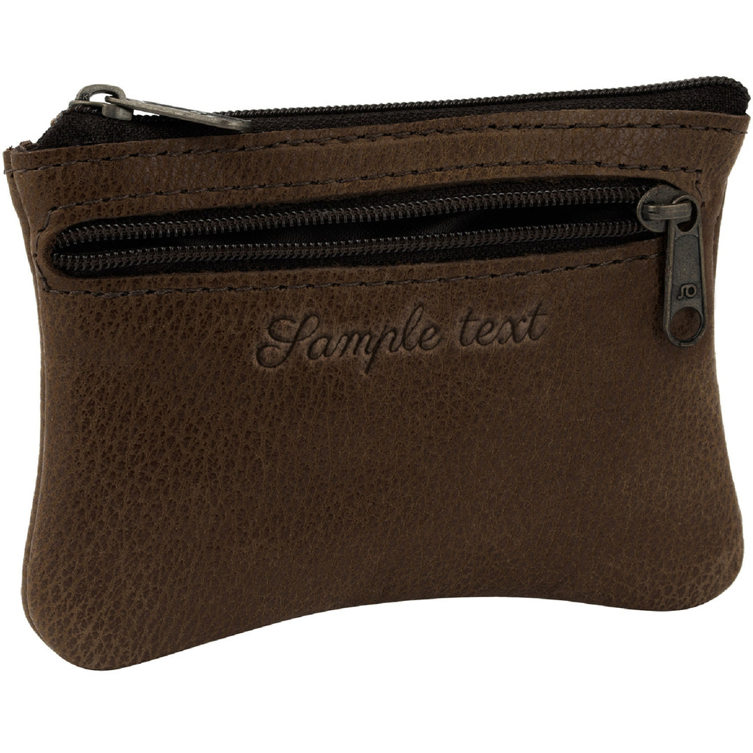 Dunkelbraune Schlüsseltasche aus Leder mit Gravur und Reißverschlussfach seitlich #color_braun