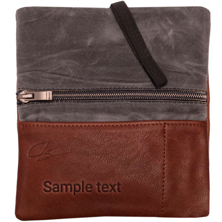 Schwarz-braune Ledertabaktasche mit Gravur innen und ohne Inhalt #color_hellbraun
