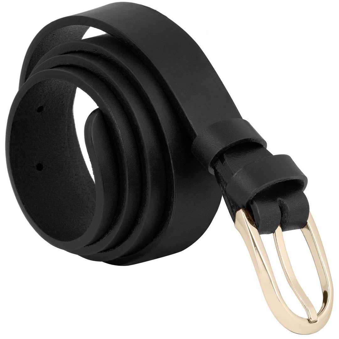 Aufgerollter, schwarzer Ledergürtel mit edler, silberner Schnalle