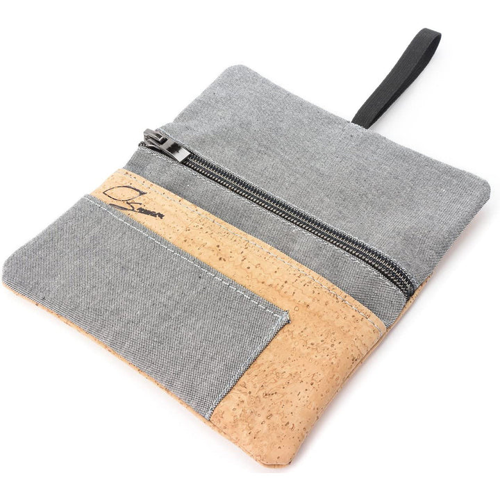 Offene Tabaktasche aus hellgrauem Stoff und hellem Kork ohne Inhalt #color_hellgrau-natur
