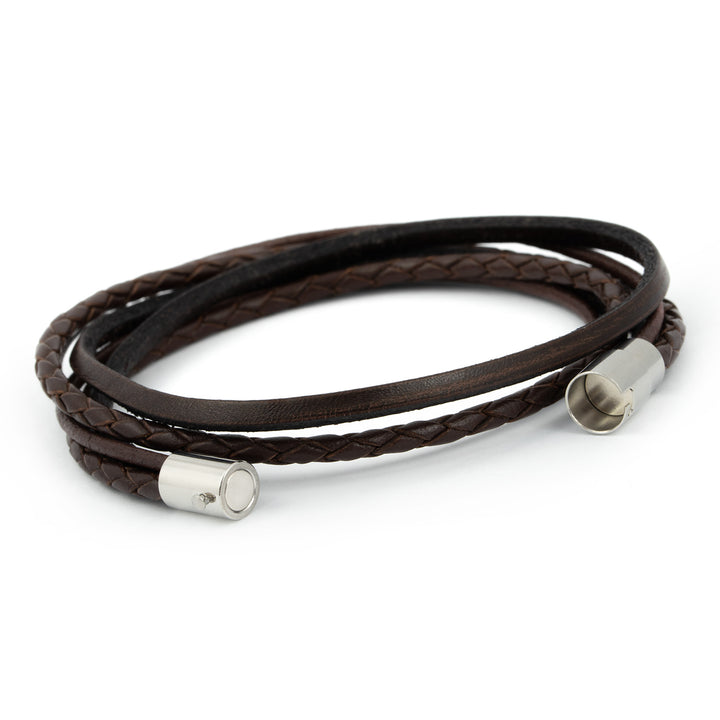 Braunes Wickelarmband aus echtem Leder glatt und geflochten mit magnetischem Hakenverschluss in silber offen