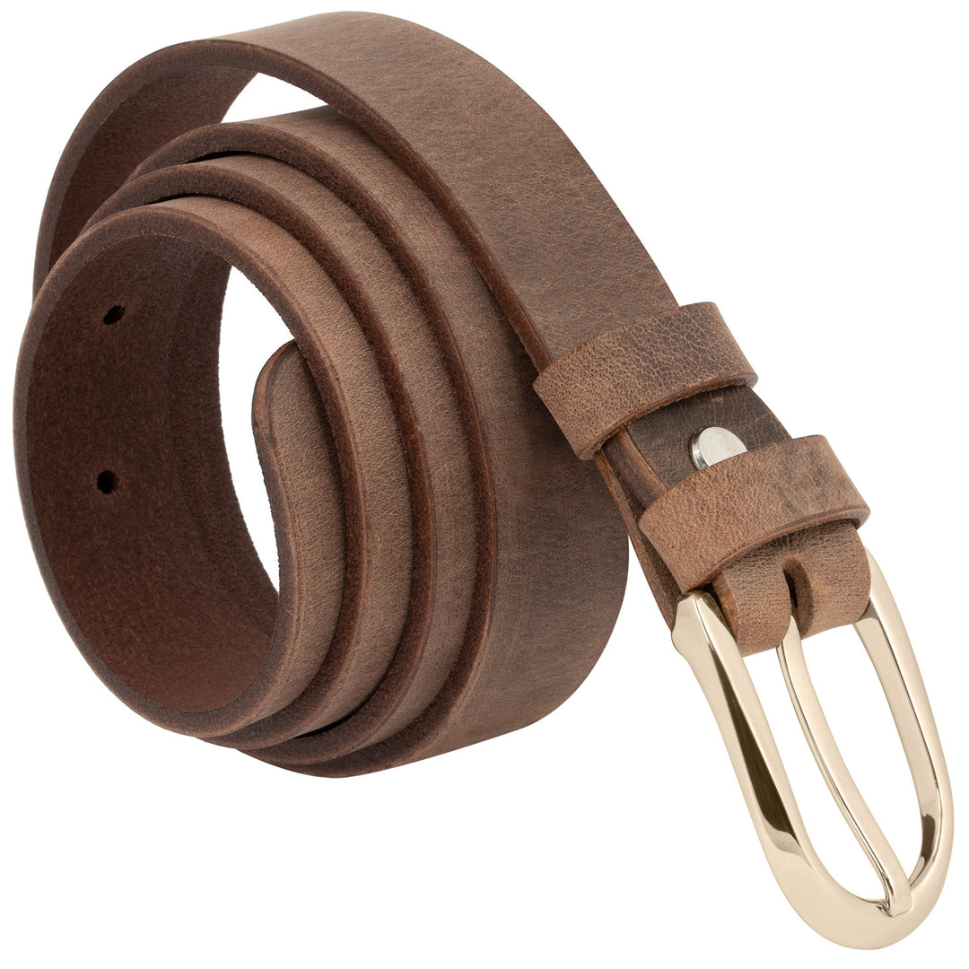 Schmaler, brauner Ledergürtel im Used-Look aufgerollt mit Goldschnalle
