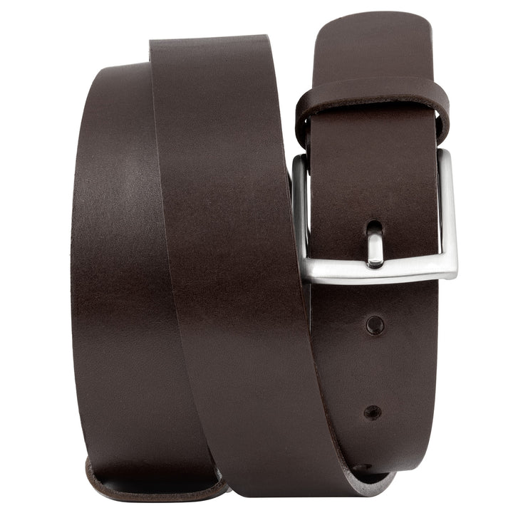Dunkelbrauner Ledergürtel mit glänzender Silberschnalle #color_braun