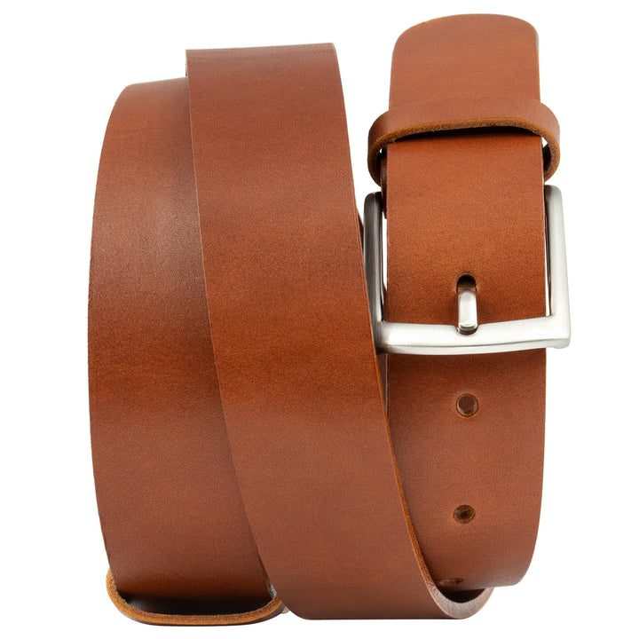 Aufgerollter, hellbrauner Ledergürtel mit silberner Schnalle #color_hellbraun