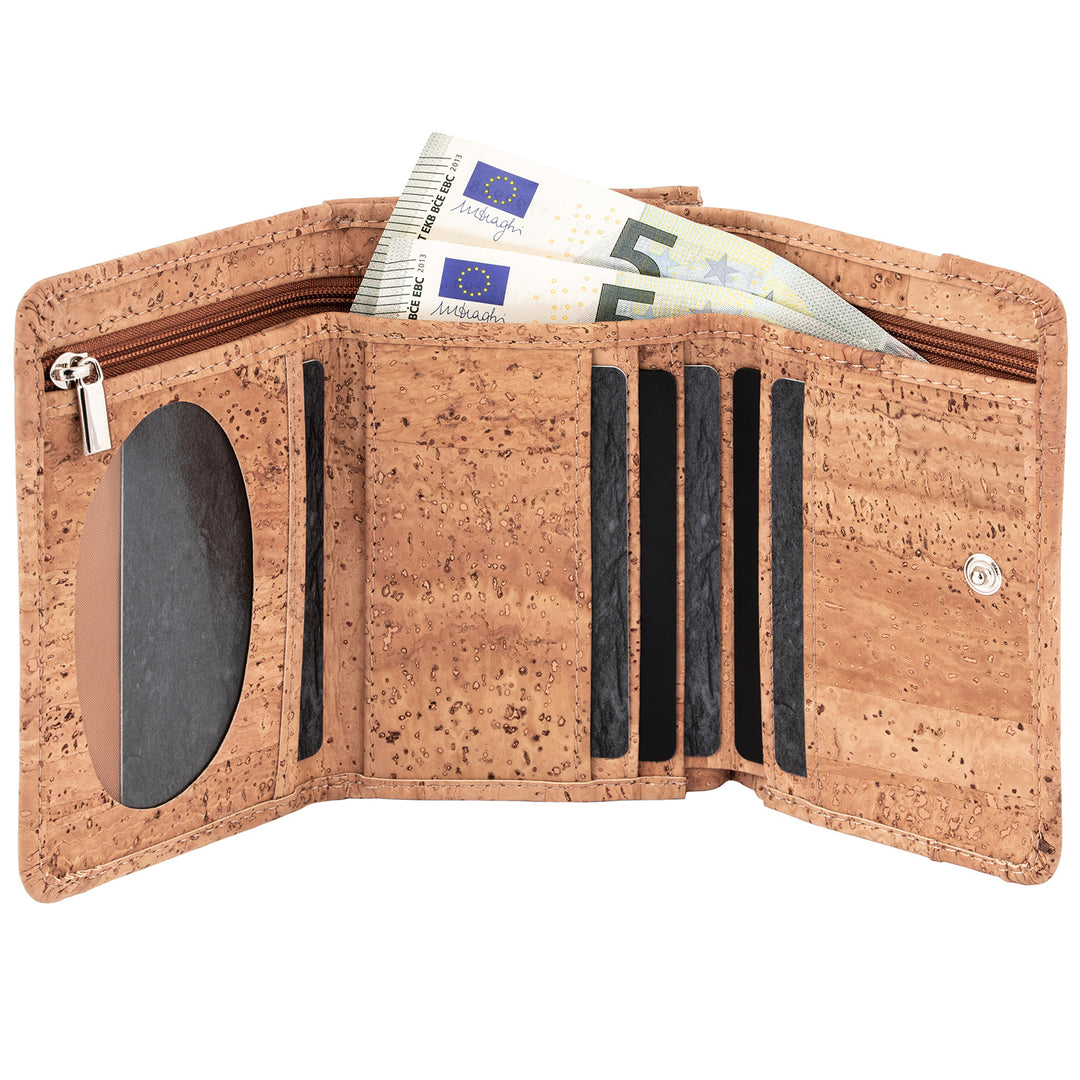 Helle Kork Geldbörse aufgeklappt mit Scheinfach, Sichtfenster und Kartensteckplätzen #color_beige