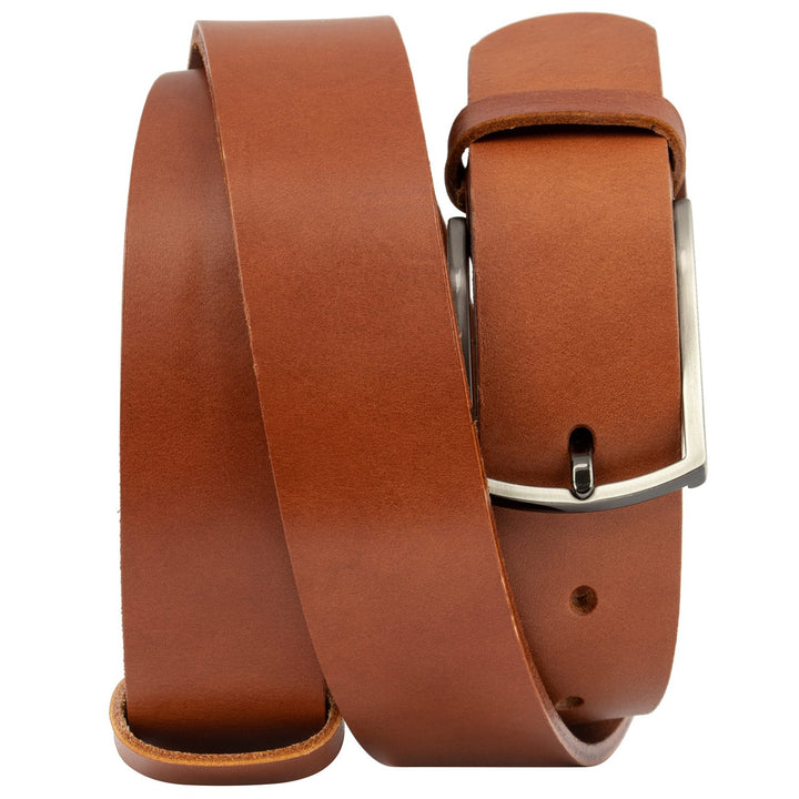 Breiter Gürtel aus hellbraunem, glatten Leder, aufgerollt mit Silberschnalle #color_hellbraun