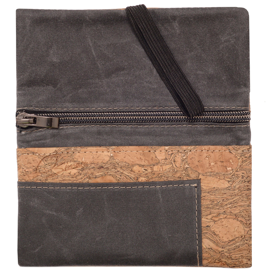 Aufgeklappte Tabaktasche aus hellem Kork und grauem Stoff ohne Inhalt #color_anthrazit-granada