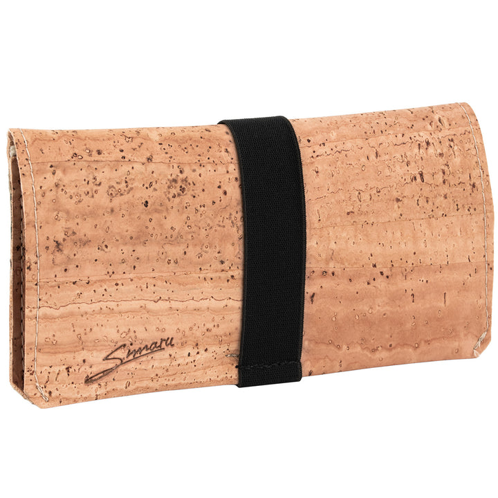 #Geschlossene Tabaktasche aus hellem Kork mit elastischem Gummibandverschluss  #color_beige