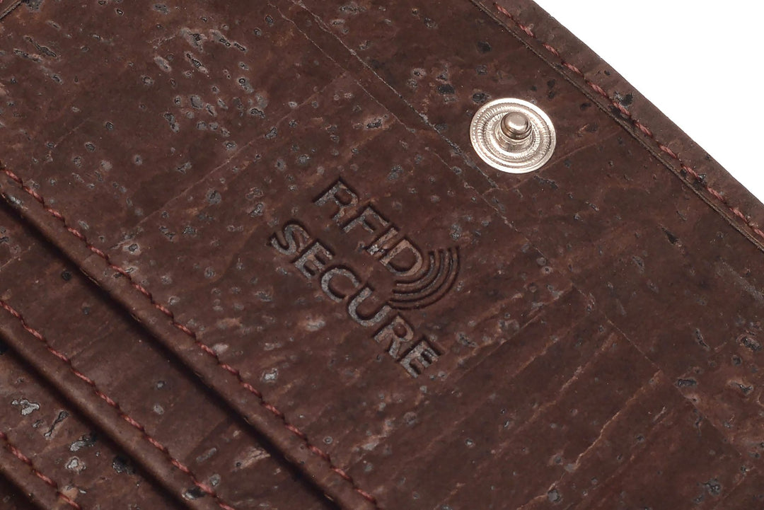 RFID-Schutz Prägung auf heller Kork Geldbörse  #color_braun